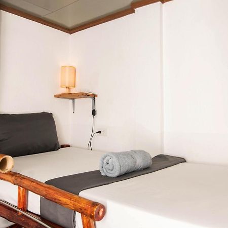 Ohlala Hostel Moalboal Kültér fotó