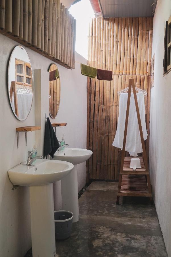Ohlala Hostel Moalboal Kültér fotó