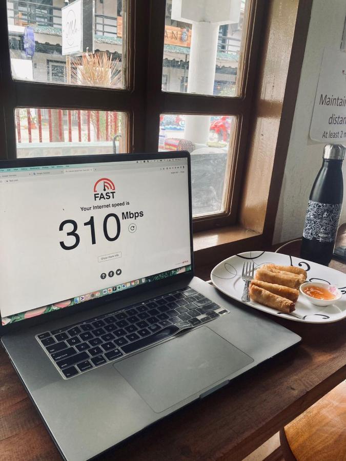 Ohlala Hostel Moalboal Kültér fotó
